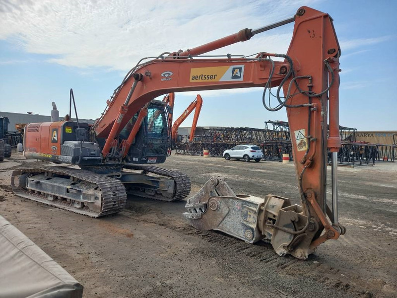 Hitachi ZX220LC (Abu Dhabi) - Vikšrinis ekskavatorius: foto 3 Hitachi ZX220LC (Abu Dhabi) - Vikšrinis ekskavatorius: foto 3