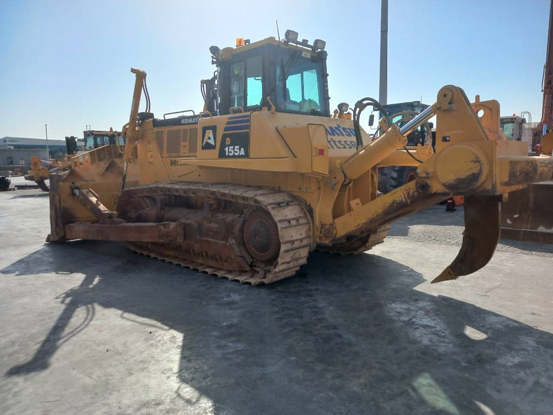 Komatsu D155A-6R (4 pcs available in Abu Dhabi) - Buldozeris: foto 2 Komatsu D155A-6R (4 pcs available in Abu Dhabi) - Buldozeris: foto 2
