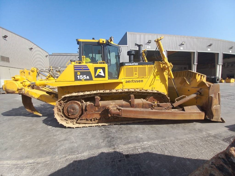 Komatsu D155A-6R (4 pcs available in Abu Dhabi) - Buldozeris: foto 4 Komatsu D155A-6R (4 pcs available in Abu Dhabi) - Buldozeris: foto 4