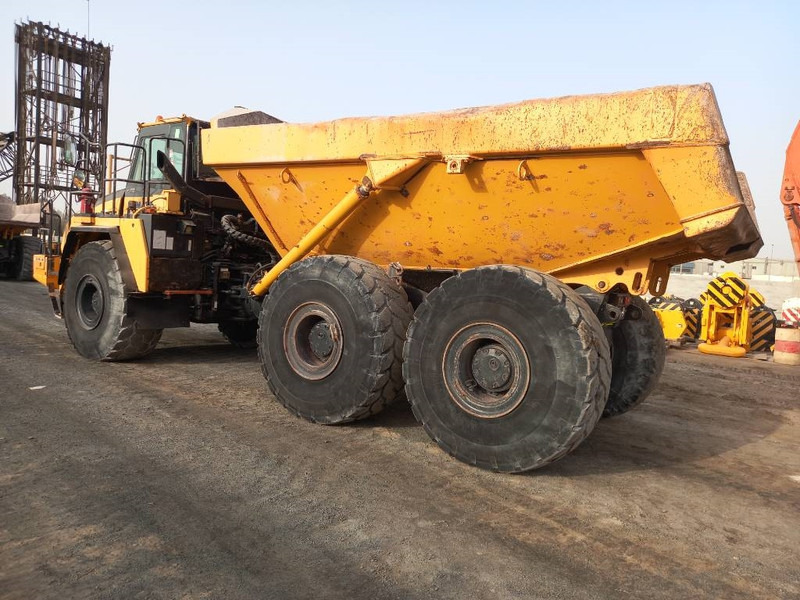 Komatsu HM400-3R (4 pcs available in Abu Dhabi) - Šarnyrinis savivartis: foto 2 Komatsu HM400-3R (4 pcs available in Abu Dhabi) - Šarnyrinis savivartis: foto 2