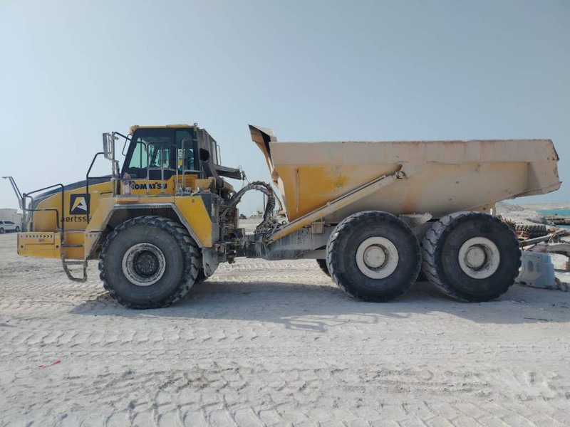 Komatsu HM400-3R 4 pieces available in Abu Dhabi) - Šarnyrinis savivartis: foto 1 Komatsu HM400-3R 4 pieces available in Abu Dhabi) - Šarnyrinis savivartis: foto 1
