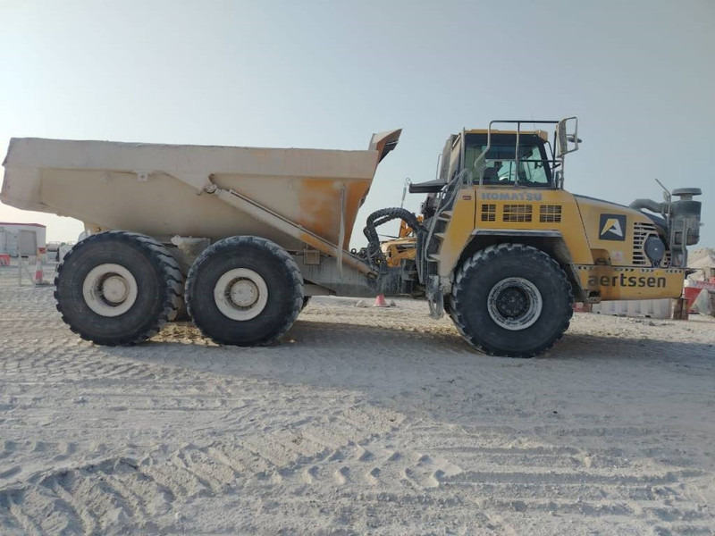 Komatsu HM400-3R (4 pieces available in Abu Dhabi) - Šarnyrinis savivartis: foto 2 Komatsu HM400-3R (4 pieces available in Abu Dhabi) - Šarnyrinis savivartis: foto 2