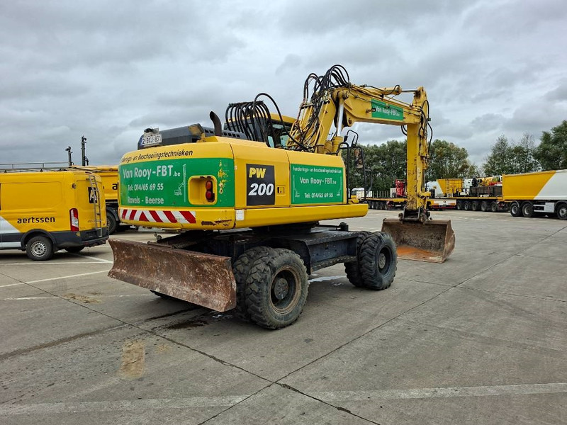 Komatsu PW 200-7H - Ratinis ekskavatorius: foto 5 Komatsu PW 200-7H - Ratinis ekskavatorius: foto 5