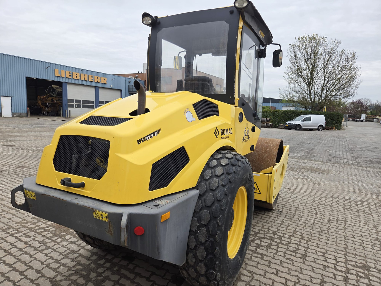 BOMAG BW177D-5 - Kompaktorius: foto 2 BOMAG BW177D-5 - Kompaktorius: foto 2