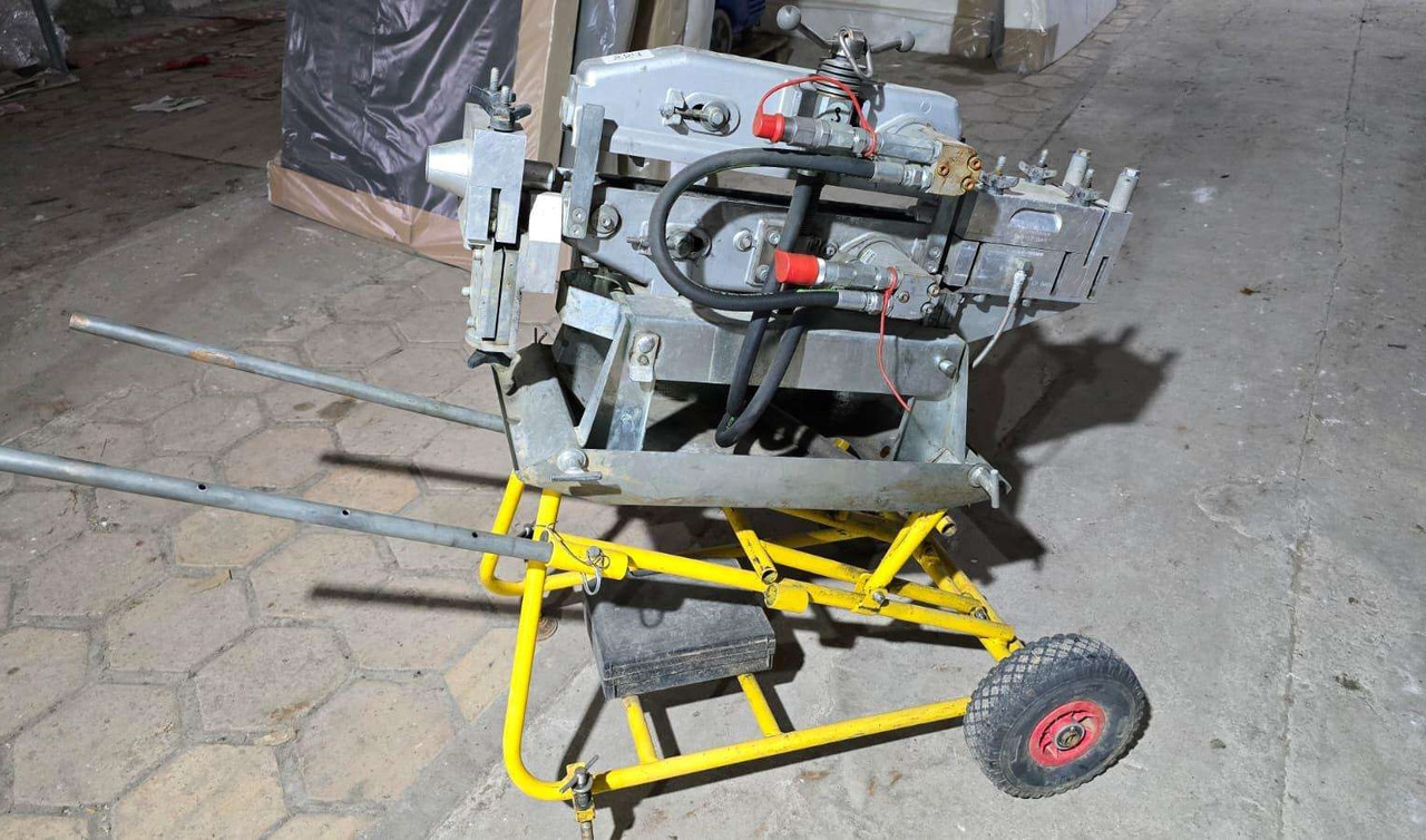 CBS Tornado Cable Blowing Machine - Įrankis/ Įranga: foto 2 CBS Tornado Cable Blowing Machine - Įrankis/ Įranga: foto 2