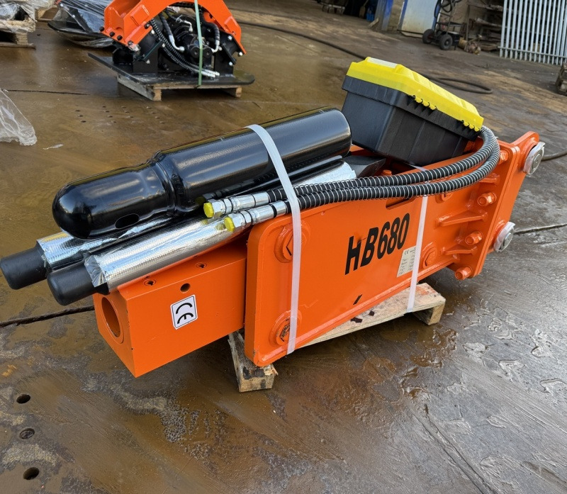 HB 680 - Hidraulinis kūjis - Ekskavatorius: foto 1 HB 680 - Hidraulinis kūjis - Ekskavatorius: foto 1