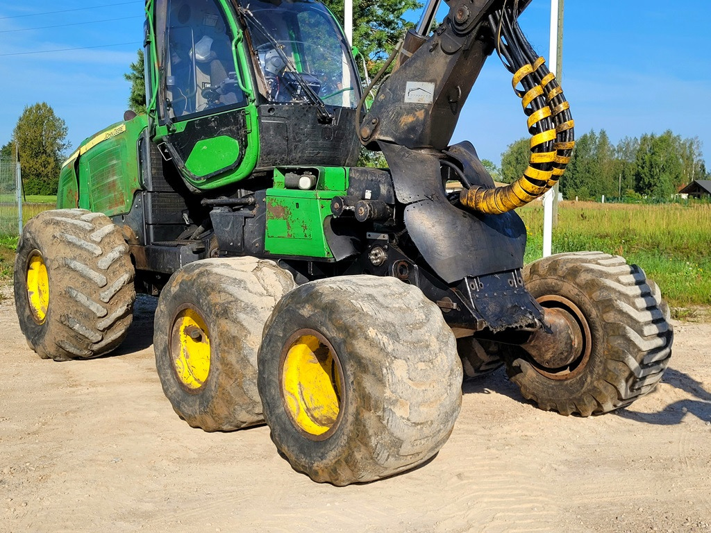 JOHN DEERE 1070 E - Harvesteris: foto 5 JOHN DEERE 1070 E - Harvesteris: foto 5