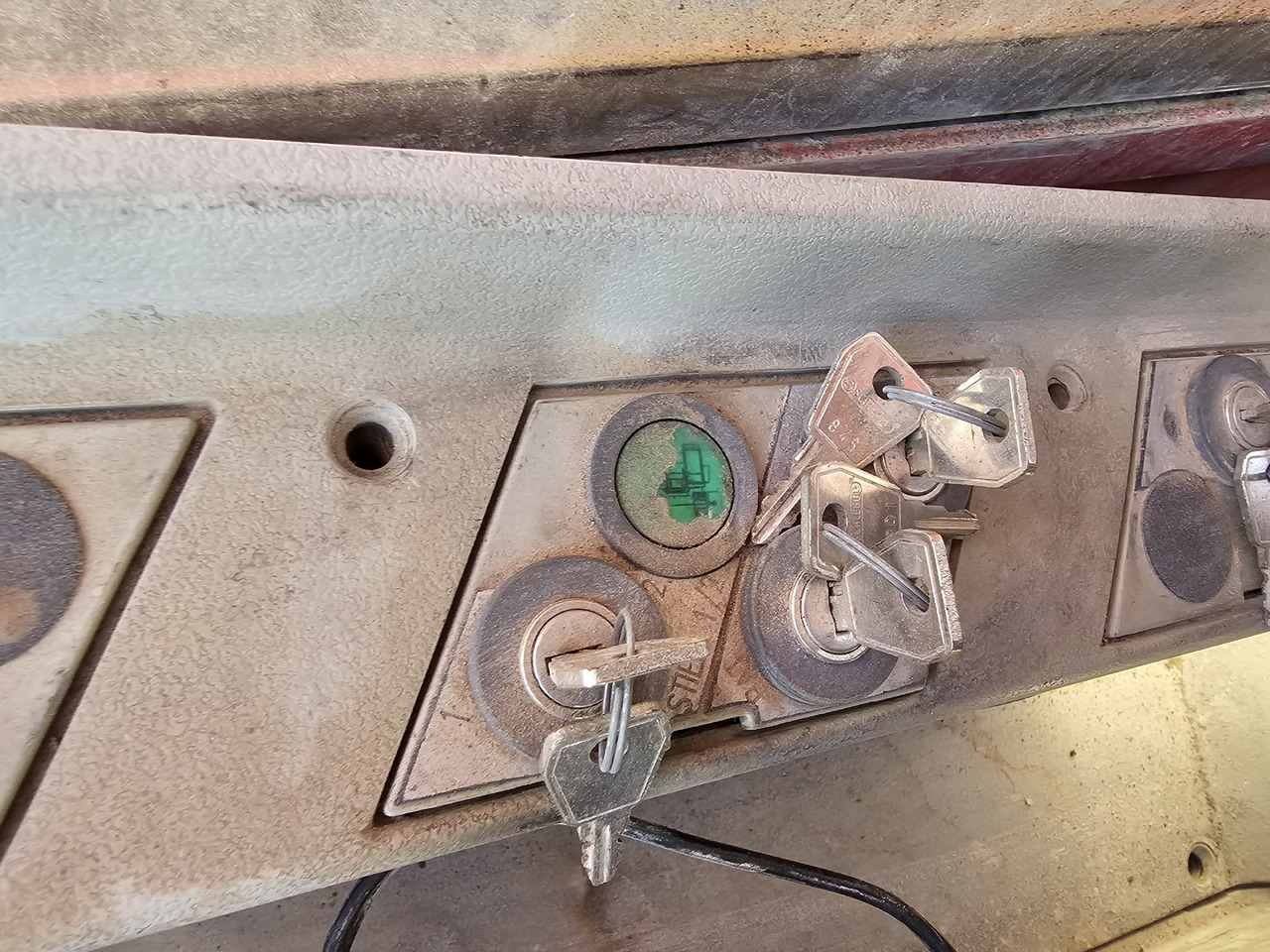 Griovimo ekskavatorius LIEBHERR R944B VH-HD. UHD boom and standart boom included.: foto 15 Griovimo ekskavatorius LIEBHERR R944B VH-HD. UHD boom and standart boom included.: foto 15