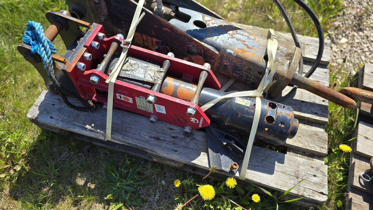 Mastermech MHB 11, Made in Italy. - Hidraulinis kūjis - Mini ekskavatorius: foto 1 Mastermech MHB 11, Made in Italy. - Hidraulinis kūjis - Mini ekskavatorius: foto 1