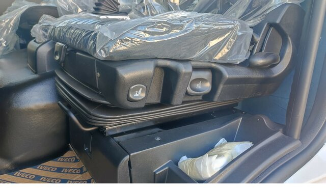 IVECO EuroCargo ML120EL21 EVI_E-AC+ PILOT+PTO... - Važiuoklės sunkvežimis: foto 5 IVECO EuroCargo ML120EL21 EVI_E-AC+ PILOT+PTO... - Važiuoklės sunkvežimis: foto 5