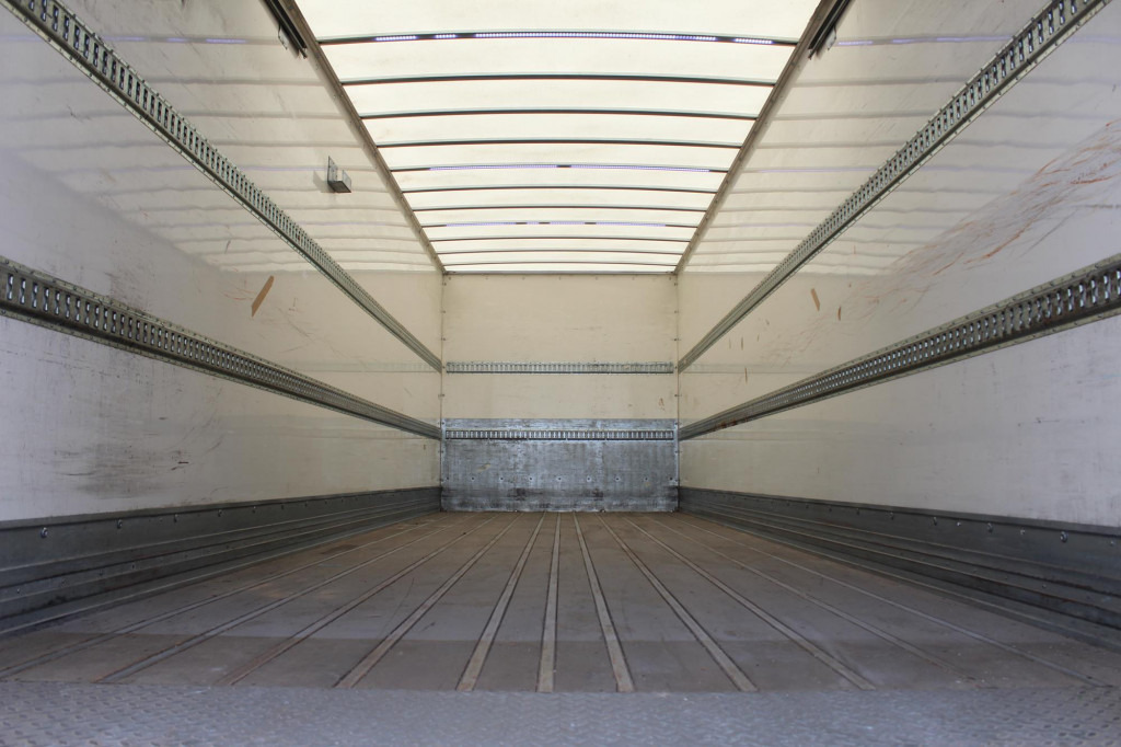 Daf CF 340 E6 Koffer 8,5m Klima LDW Rolltor LBW - Furgonas sunkvežimis: foto 2 Daf CF 340 E6 Koffer 8,5m Klima LDW Rolltor LBW - Furgonas sunkvežimis: foto 2