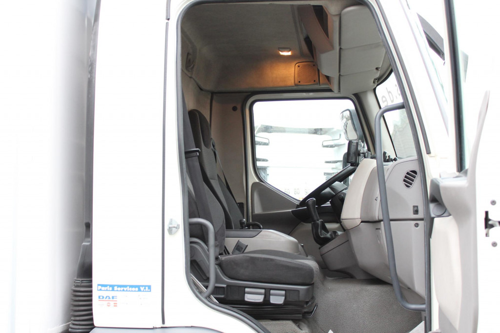 Interior photo 1: Refrižeratorius sunkvežimis Daf LF  280 E6 Frigoblock LBW Rolltor Strom Klima
