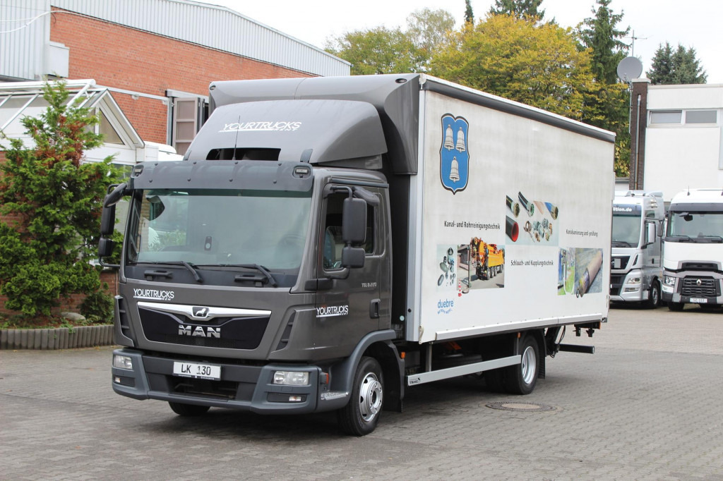 MAN TGL 8.220 Plane AHK 6,1 m Luft Klima - Tentinis sunkvežimis: foto 1 MAN TGL 8.220 Plane AHK 6,1 m Luft Klima - Tentinis sunkvežimis: foto 1