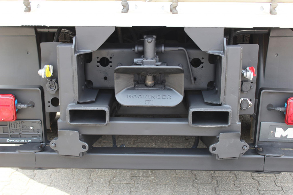 MAN TGX 26.480 Plane Stapleraufnahme Lenkachse AHK - Tentinis sunkvežimis: foto 4 MAN TGX 26.480 Plane Stapleraufnahme Lenkachse AHK - Tentinis sunkvežimis: foto 4