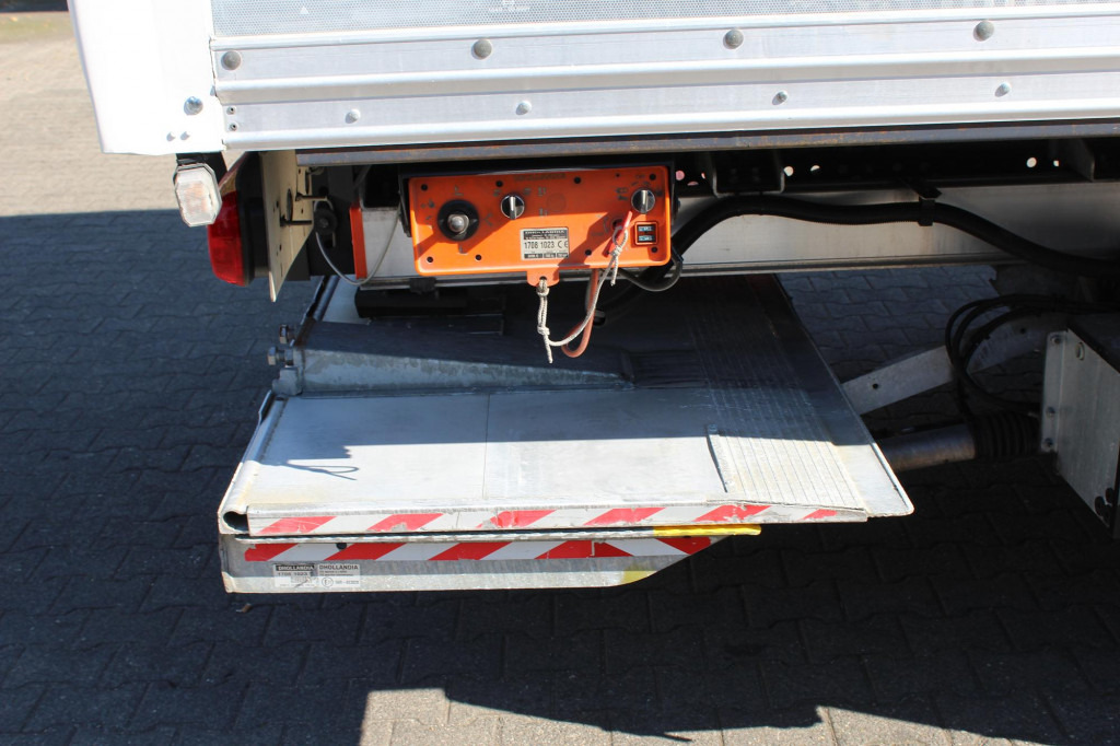 Mercedes-Benz Antos 1830 E6 Koffer 7,7m LBW Rolltor - Furgonas sunkvežimis: foto 2 Mercedes-Benz Antos 1830 E6 Koffer 7,7m LBW Rolltor - Furgonas sunkvežimis: foto 2