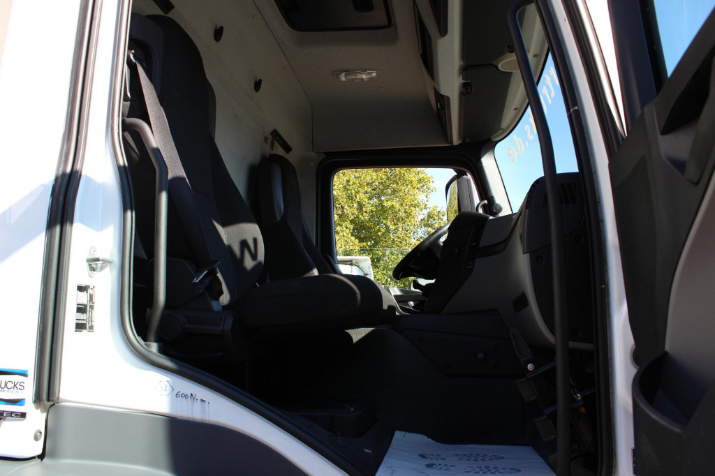 Mercedes-Benz Antos 1830 E6 Koffer 7,7m LBW Rolltor - Furgonas sunkvežimis: foto 5 Mercedes-Benz Antos 1830 E6 Koffer 7,7m LBW Rolltor - Furgonas sunkvežimis: foto 5