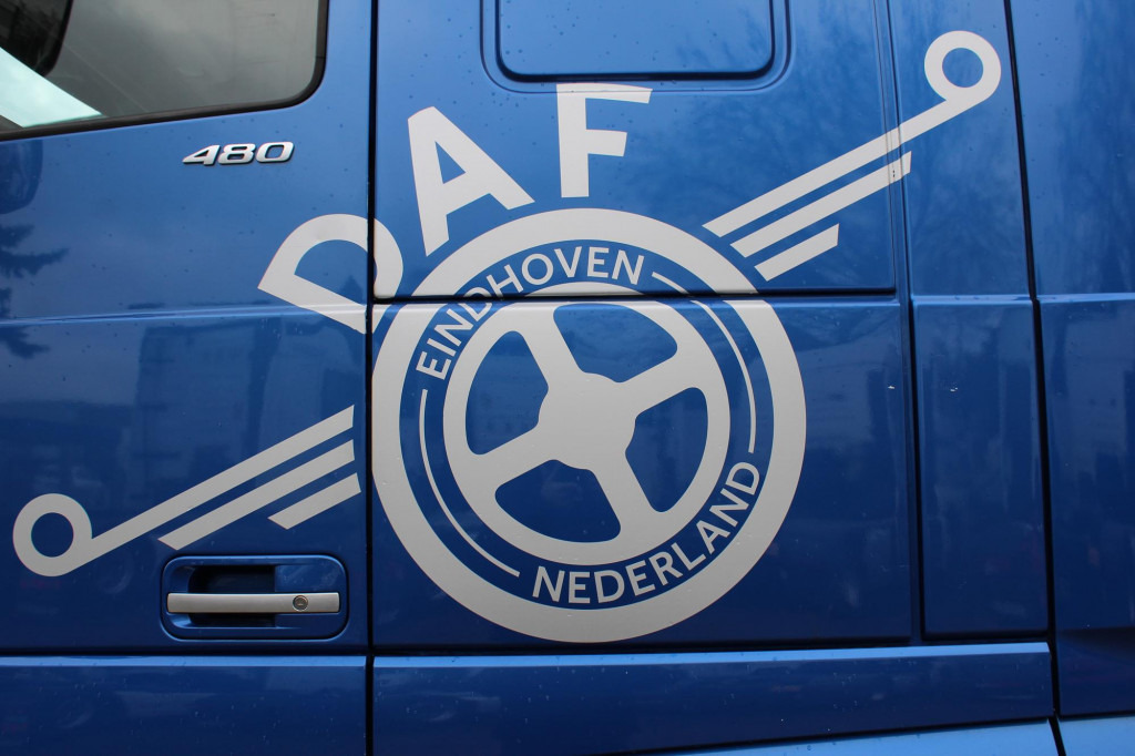 Daf 480 SSC Retarder Kühlbox 2 Tanks Standklima - Vilkikas: foto 2 Daf 480 SSC Retarder Kühlbox 2 Tanks Standklima - Vilkikas: foto 2