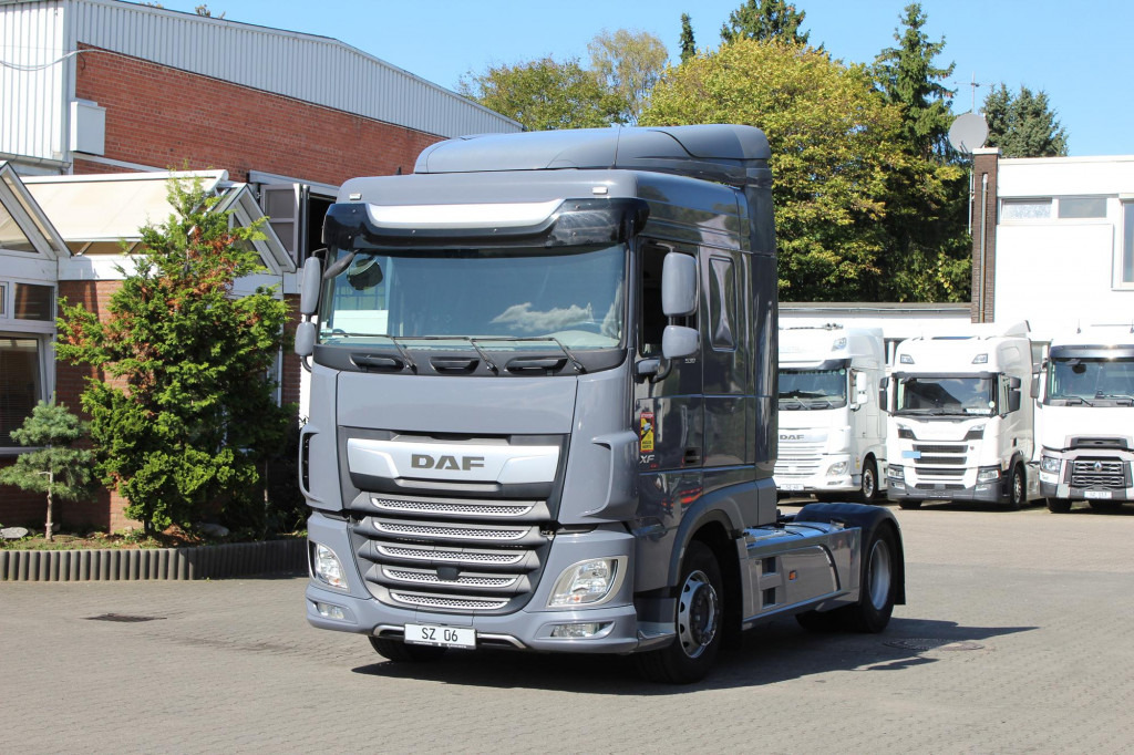 Daf XF 530 SC Retarder ACC LDWS Kühlbox Vollspoiler - Vilkikas: foto 1 Daf XF 530 SC Retarder ACC LDWS Kühlbox Vollspoiler - Vilkikas: foto 1