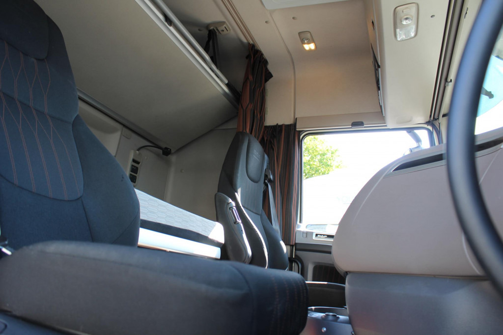 Daf XF 530 SC Retarder ACC LDWS Standklima Kühlbox - Vilkikas: foto 3 Daf XF 530 SC Retarder ACC LDWS Standklima Kühlbox - Vilkikas: foto 3