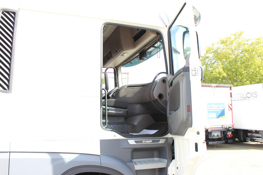 Daf XF 530 SC Retarder Standklima Kühlbox 2 liegen - Vilkikas: foto 3 Daf XF 530 SC Retarder Standklima Kühlbox 2 liegen - Vilkikas: foto 3