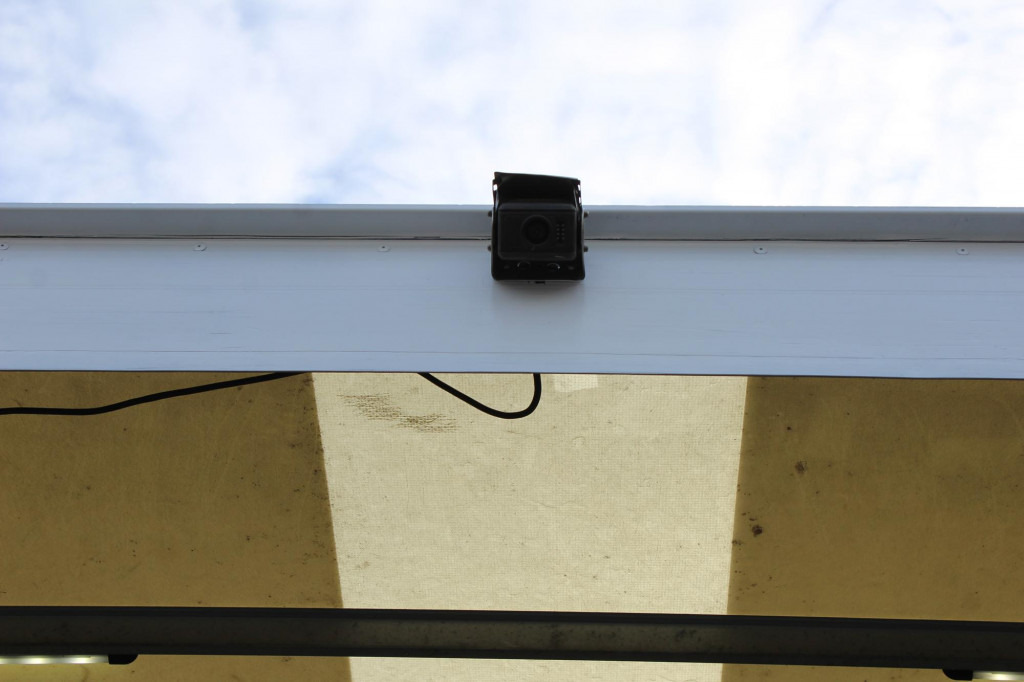 Volvo FM 330 E6 Koffer 7,8m Klima LBW Liftachse - Furgonas sunkvežimis: foto 5 Volvo FM 330 E6 Koffer 7,8m Klima LBW Liftachse - Furgonas sunkvežimis: foto 5