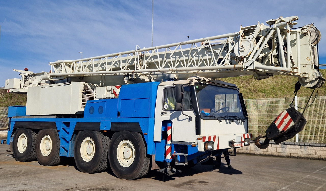 LIEBHERR LTM 1070/1 - Autokranas: foto 1 LIEBHERR LTM 1070/1 - Autokranas: foto 1