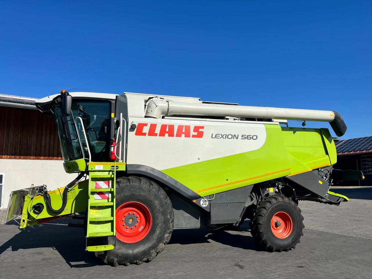 CLAAS Lexion 550, 3D, SW V750, Baujahr 2009 - Derliaus nuėmimo kombainas: foto 1 CLAAS Lexion 550, 3D, SW V750, Baujahr 2009 - Derliaus nuėmimo kombainas: foto 1
