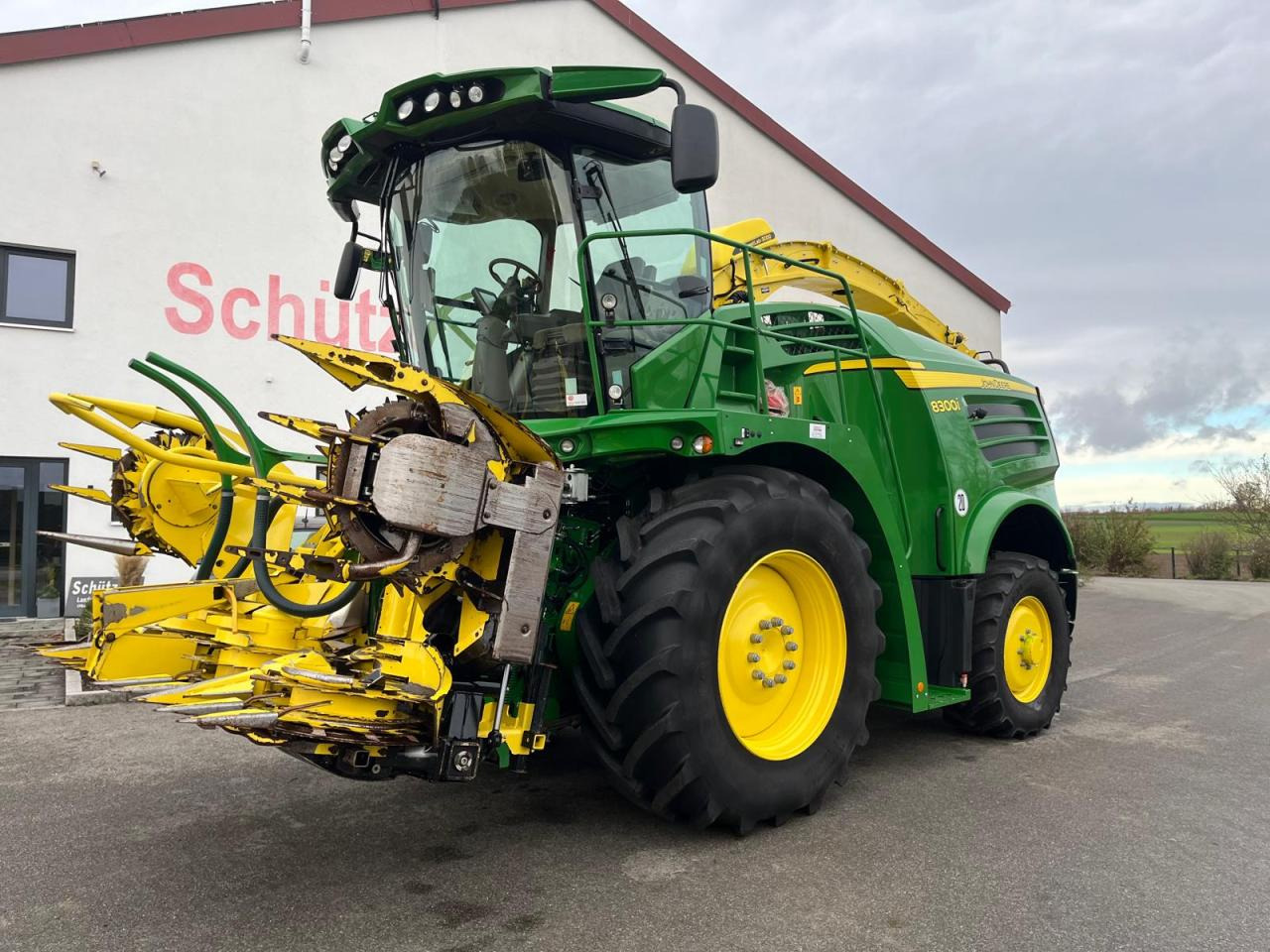 John Deere 8300i, 910 Bh, Harvestlap, Pickup, Kemper, Top, - Pašarų kombainas: foto 1 John Deere 8300i, 910 Bh, Harvestlap, Pickup, Kemper, Top, - Pašarų kombainas: foto 1