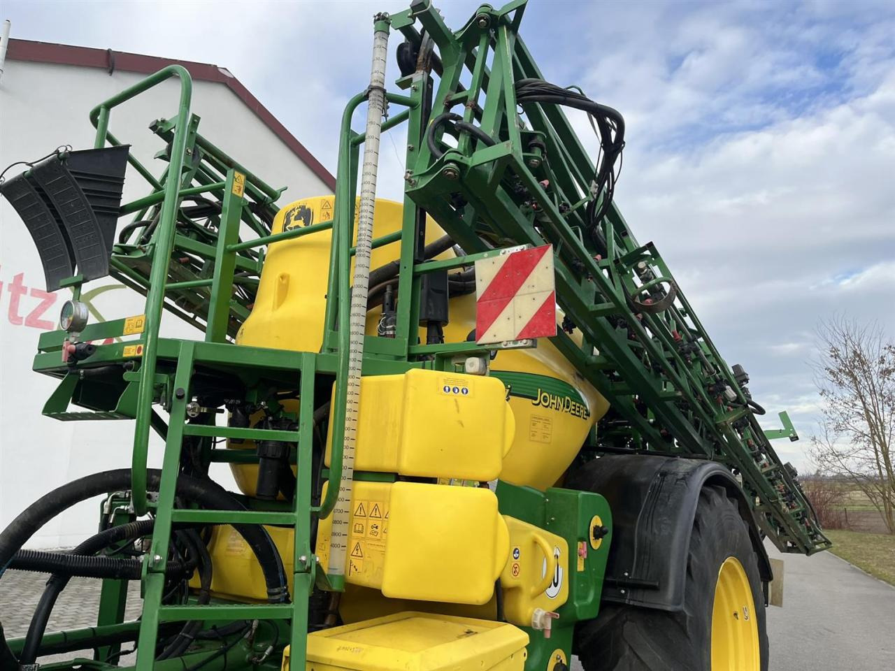 John Deere 840 TF - Prikabinamas purkštuvas: foto 4 John Deere 840 TF - Prikabinamas purkštuvas: foto 4