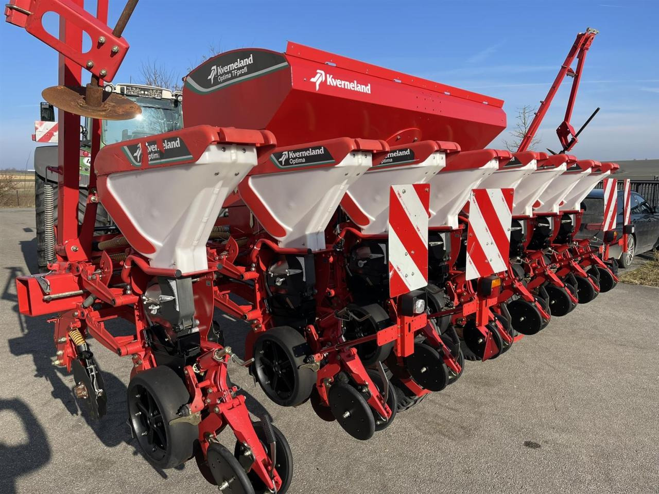 Kverneland Optima TF Profi 2, 8-reihig, mechanischer Antrieb - Tikslaus išsėjimo sėjamoji: foto 3 Kverneland Optima TF Profi 2, 8-reihig, mechanischer Antrieb - Tikslaus išsėjimo sėjamoji: foto 3