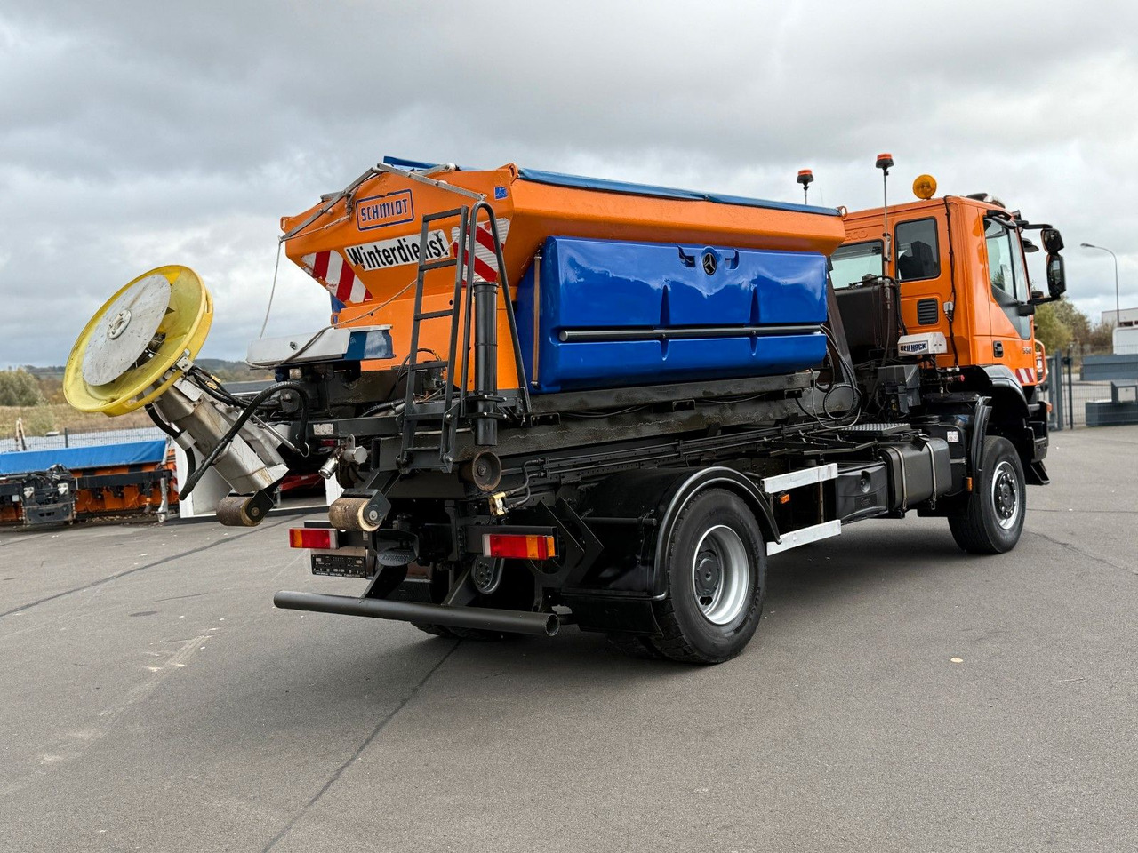 Iveco Trakker 330 EEV Winterdienst Abroll - Hook-lift sunkvežimis: foto 4 Iveco Trakker 330 EEV Winterdienst Abroll - Hook-lift sunkvežimis: foto 4