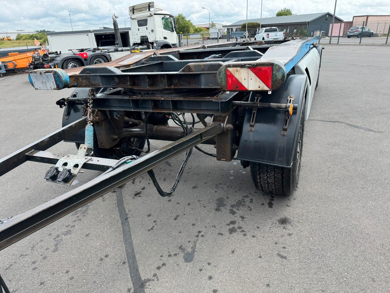 Jung CA 18 J Apollino K 4 2- Achs Abroll - Kablio/ Skip loader priekaba: foto 5 Jung CA 18 J Apollino K 4 2- Achs Abroll - Kablio/ Skip loader priekaba: foto 5