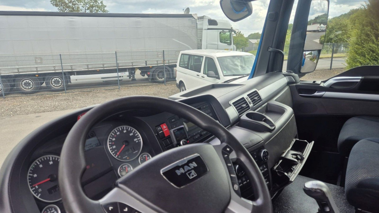 Platforminis/ Bortinis sunkvežimis MAN TGS 26.360 6x2 Palfinger PK 27002- Funk-: foto 14