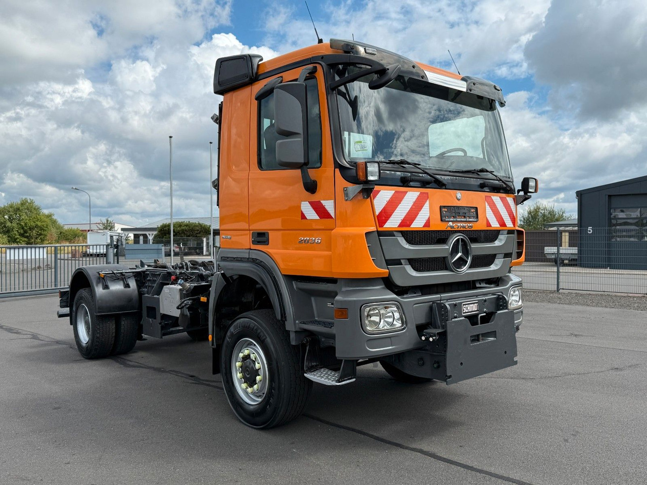 Mercedes-Benz Actros 2036 4x4 Dautelwechselsystem Winterdienst - Važiuoklės sunkvežimis: foto 4 Mercedes-Benz Actros 2036 4x4 Dautelwechselsystem Winterdienst - Važiuoklės sunkvežimis: foto 4