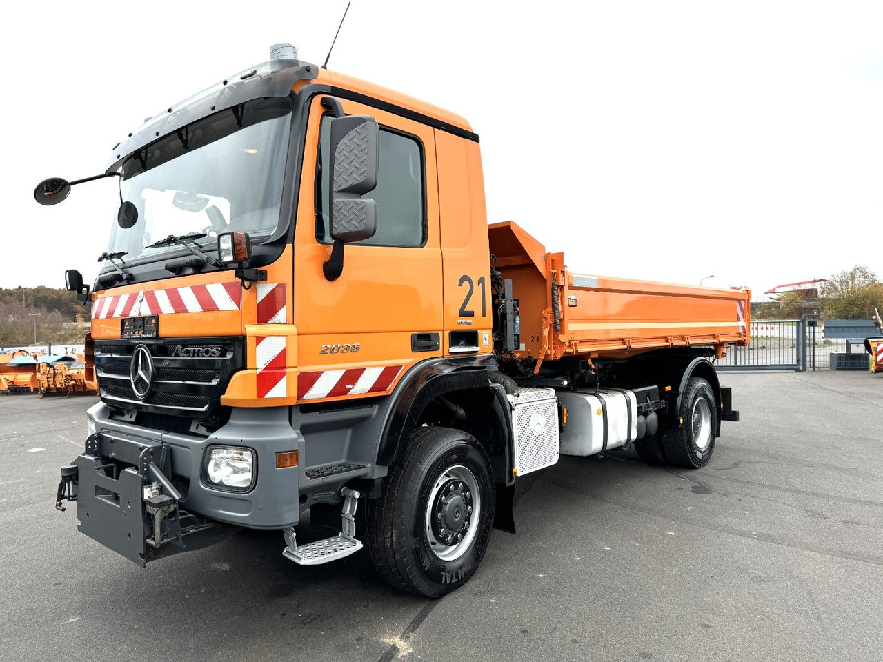 Mercedes-Benz Actros 2036 4x4 Meiler Kipper Winterdienst Euro5 Mercedes-Benz Actros 2036 4x4 Meiller Kipper Winterdienst E 5 - Savivartis sunkvežimis: foto 1 Mercedes-Benz Actros 2036 4x4 Meiler Kipper Winterdienst Euro5 Mercedes-Benz Actros 2036 4x4 Meiller Kipper Winterdienst E 5 - Savivartis sunkvežimis: foto 1