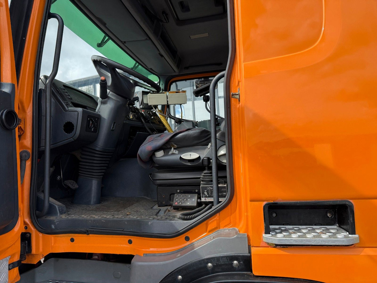 Mercedes-Benz Actros 3340 6x6 Dautel Wechselsystem + Kupplung lizingą Mercedes-Benz Actros 3340 6x6 Dautel Wechselsystem + Kupplung: foto 13