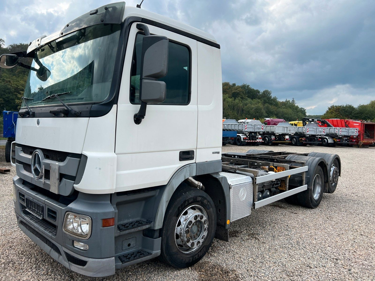 Mercedes-Benz Actros MP 3 2532 6x2 Euro 5 - Važiuoklės sunkvežimis: foto 1 Mercedes-Benz Actros MP 3 2532 6x2 Euro 5 - Važiuoklės sunkvežimis: foto 1