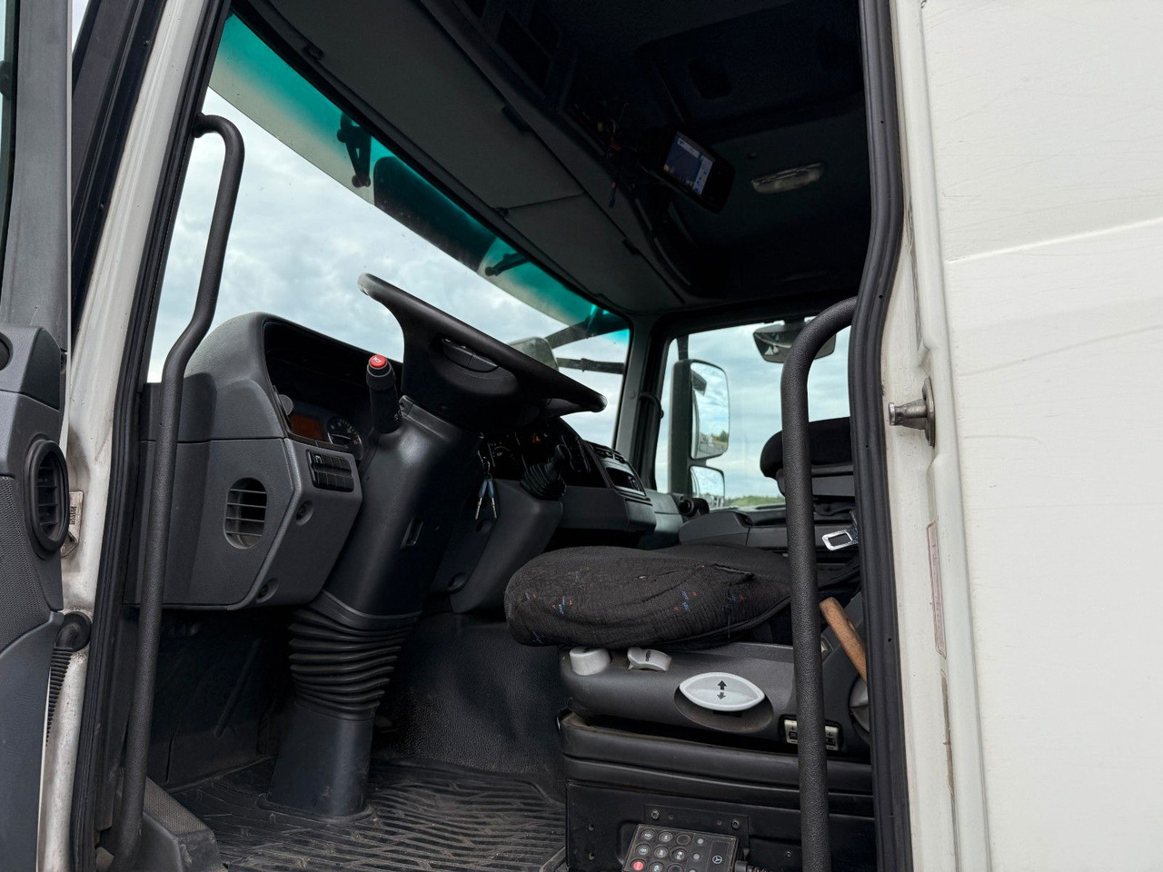 Mercedes-Benz Actros MP3 2532 6x2 Faun Rotorpress 521 - Šiukšliavežis: foto 4 Mercedes-Benz Actros MP3 2532 6x2 Faun Rotorpress 521 - Šiukšliavežis: foto 4