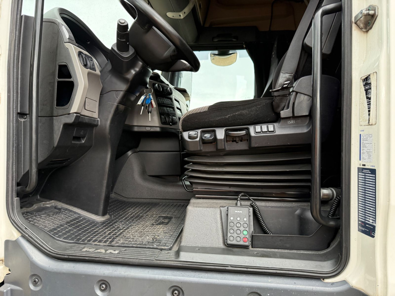 MAN TGX 18.460 - Euro 6- Motorschaden - Hydraulik- - Vilkikas: foto 4 MAN TGX 18.460 - Euro 6- Motorschaden - Hydraulik- - Vilkikas: foto 4