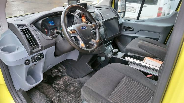 FORD TRANSIT 2,0TDI AMBULANCE KLIMA 12.2018 EURO 6, 3 UNITS - Greitosios pagalbos automobilis: foto 2 FORD TRANSIT 2,0TDI AMBULANCE KLIMA 12.2018 EURO 6, 3 UNITS - Greitosios pagalbos automobilis: foto 2