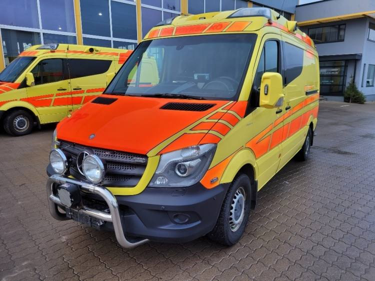 MERCEDES – BENZ SPRINTER 2.2D AMBULANCE (PROFILE) KLIMA 11.2014 EURO 5  - Greitosios pagalbos automobilis: foto 2 MERCEDES – BENZ SPRINTER 2.2D AMBULANCE (PROFILE) KLIMA 11.2014 EURO 5  - Greitosios pagalbos automobilis: foto 2