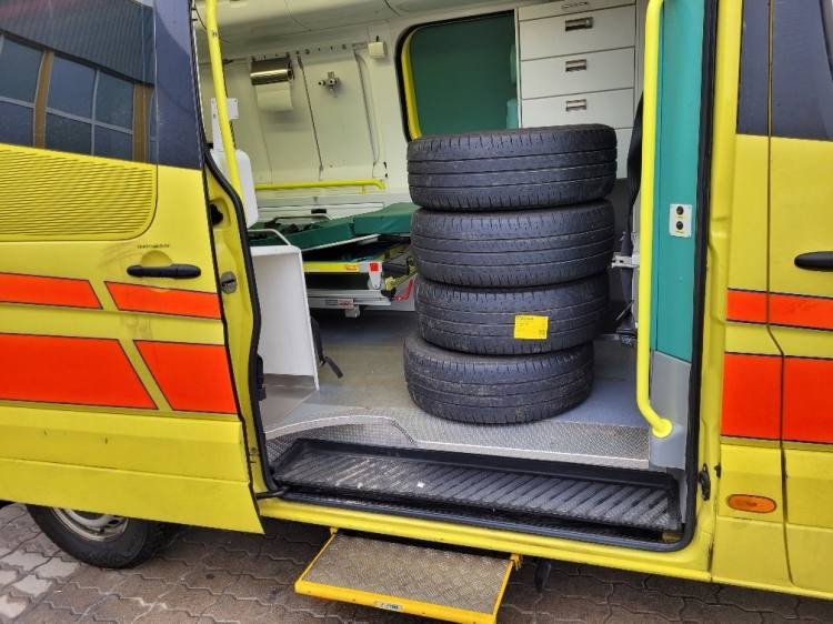 MERCEDES – BENZ SPRINTER 2.2D AMBULANCE (PROFILE) KLIMA 11.2014 EURO 5 - Greitosios pagalbos automobilis: foto 5 MERCEDES – BENZ SPRINTER 2.2D AMBULANCE (PROFILE) KLIMA 11.2014 EURO 5 - Greitosios pagalbos automobilis: foto 5