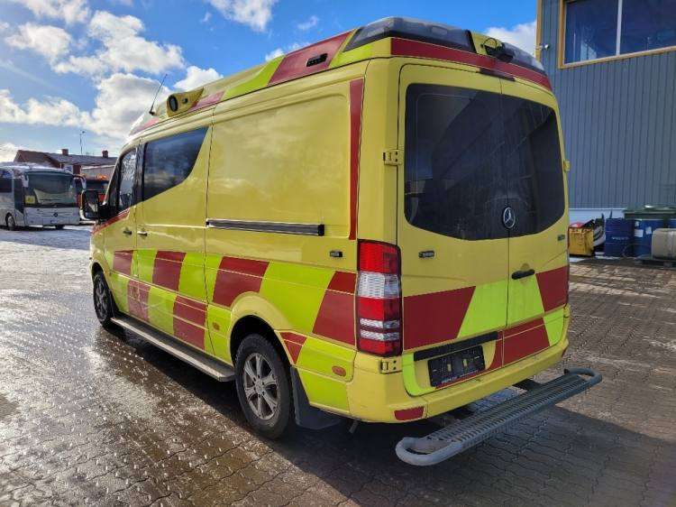 MERCEDES – BENZ SPRINTER 3.0D AMBULANCE (PROFILE) KLIMA 2.2016 EURO 6 - Greitosios pagalbos automobilis: foto 3 MERCEDES – BENZ SPRINTER 3.0D AMBULANCE (PROFILE) KLIMA 2.2016 EURO 6 - Greitosios pagalbos automobilis: foto 3