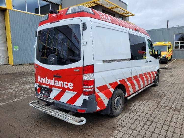 MERCEDES – BENZ SPRINTER 319 AMBULANCE (PROFILE) KLIMA, 6.2017, EURO 6 - Greitosios pagalbos automobilis: foto 4 MERCEDES – BENZ SPRINTER 319 AMBULANCE (PROFILE) KLIMA, 6.2017, EURO 6 - Greitosios pagalbos automobilis: foto 4