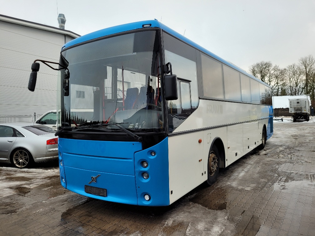 VOLVO B9R VEST HORISONT, KLIIMA, 7.2012, EURO 5, HANDICAP LIFT, 45 seats, 12,7m - Priemiestinis autobusas: foto 2 VOLVO B9R VEST HORISONT, KLIIMA, 7.2012, EURO 5, HANDICAP LIFT, 45 seats, 12,7m - Priemiestinis autobusas: foto 2
