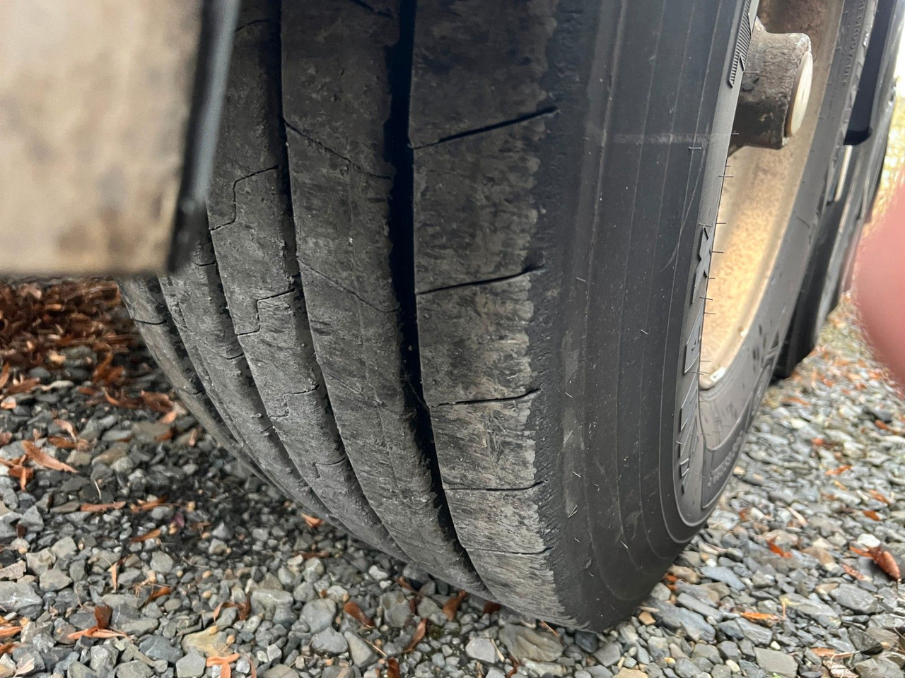 Puspriekabė cisterna Lag 32000 l Lebensmitteltank mit 3 Kammern, ADR: foto 8