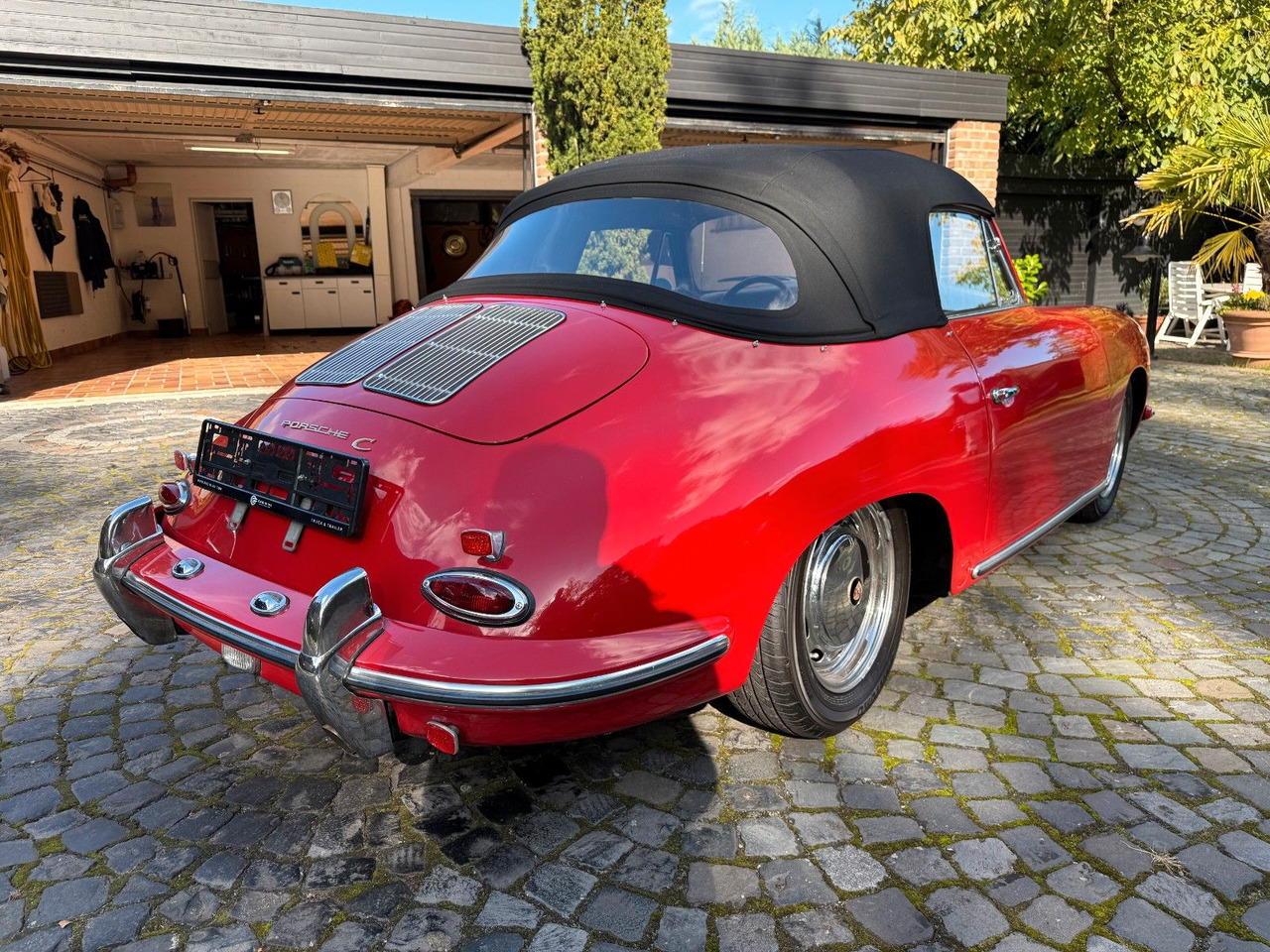 Porsche 356 C / 1600 C Reutter Cabrio Porsche 356 C / 1600 C Reutter Cabrio - Lengvasis automobilis: foto 3 Porsche 356 C / 1600 C Reutter Cabrio Porsche 356 C / 1600 C Reutter Cabrio - Lengvasis automobilis: foto 3