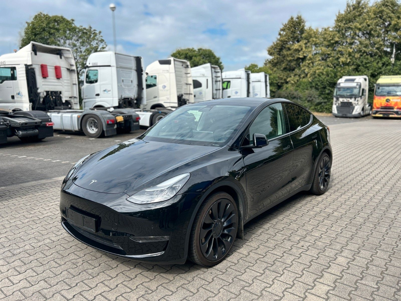 Tesla Model Y Performance Dual AWD - Sedanas: foto 1 Tesla Model Y Performance Dual AWD - Sedanas: foto 1