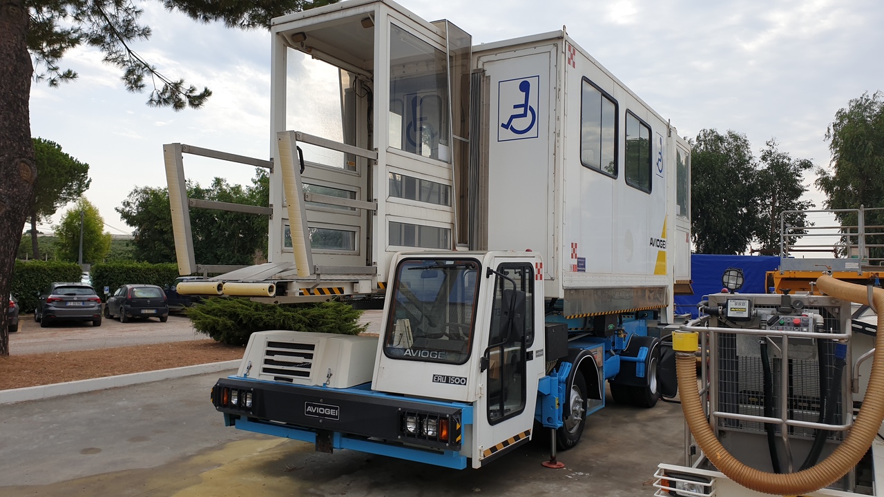AVIOGEI Ambulift E747 (Half Cab) - Ambulift: foto 3 AVIOGEI Ambulift E747 (Half Cab) - Ambulift: foto 3