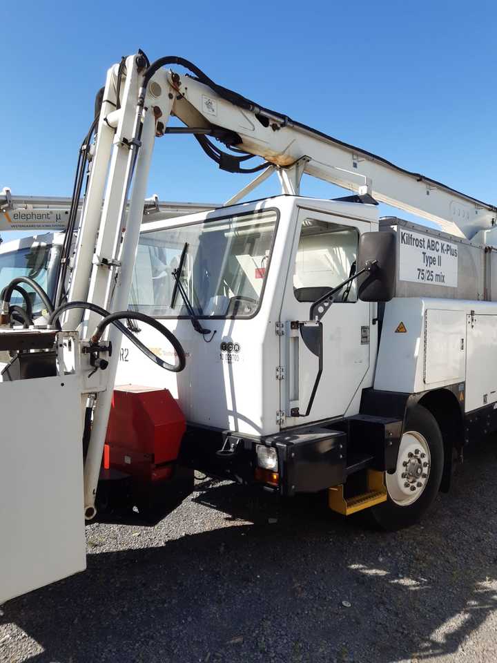 JBT Deicer Tempest 2 - Nuledinimo mašina: foto 5 JBT Deicer Tempest 2 - Nuledinimo mašina: foto 5